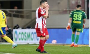 Κρύβει κάτι ο Νικολακόπουλος για Μπίελ και Χάμες;