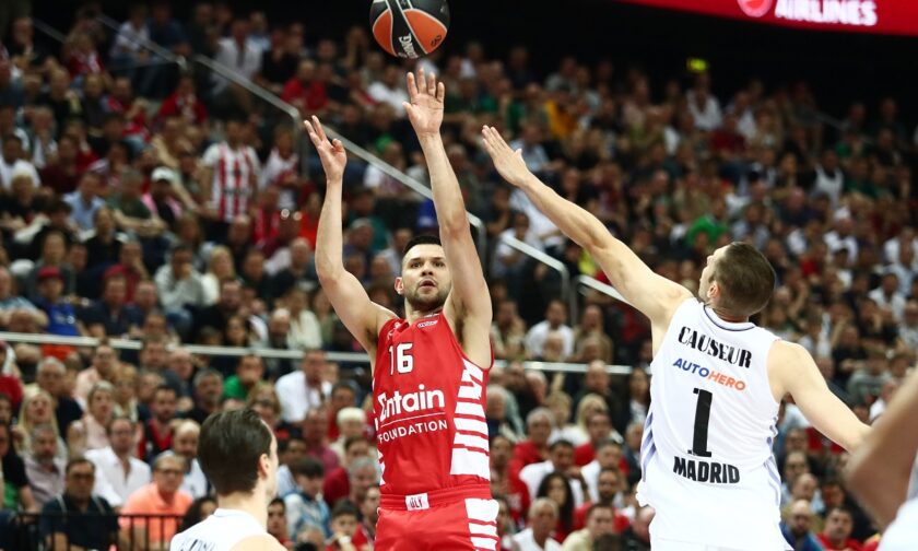 Ο Κώστας Νικολακόπουλος αναφέρθηκε στην απώλεια της Euroleague για τον Ολυμπιακό, η οποία διαμόρφωσε ένα στενάχωρο κλίμα.
