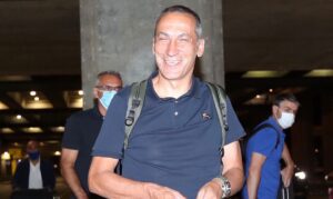 Πώς αντέδρασε ο ρεπόρτερ Ολυμπιακού στον «bwinΣΠΟΡ FM 94.6» όταν ο Καρπτετόπουλος του είπε το όνομα Δώνης για προπονητή.